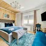 Apartment Iranybereny Rezidencia *