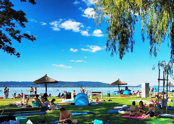 דירה Iranybereny Rezidencia